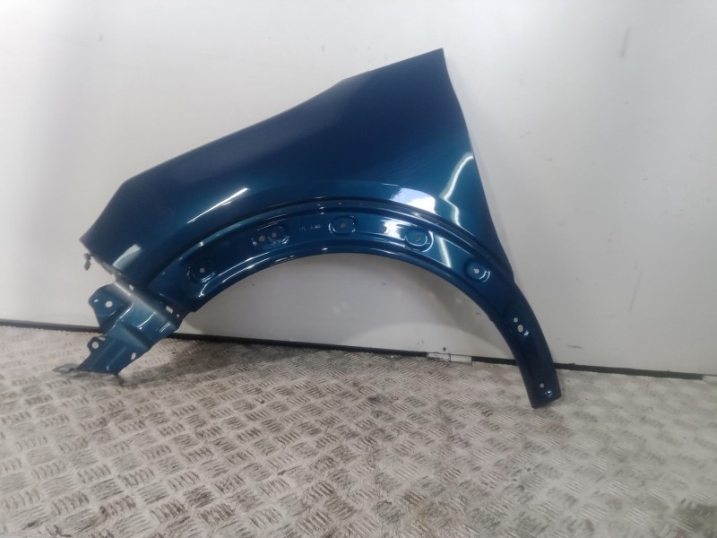 Recambio de aleta delantera izquierda para citroën c4 cactus 1.5 bluehdi 100 referencia OEM IAM   