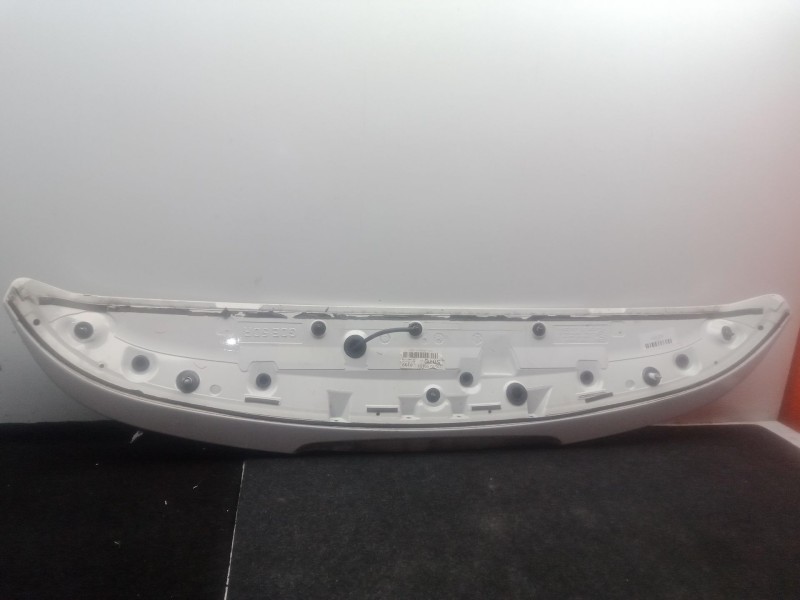 Recambio de aleron trasero para hyundai i30 (gd) 1.4 crdi referencia OEM IAM 87210A600  BLANCO