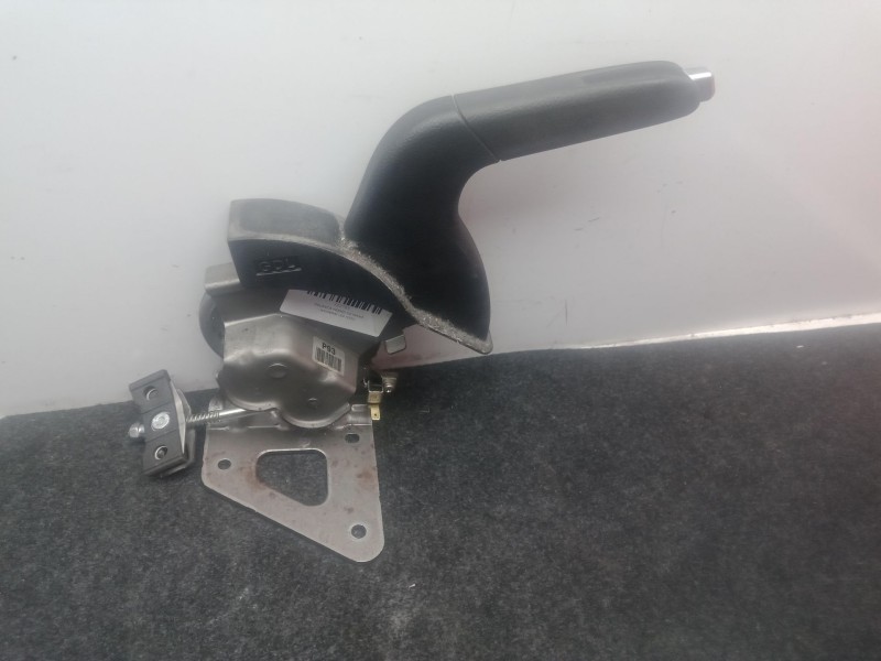 Recambio de palanca freno de mano para hyundai i30 (gd) 1.4 crdi referencia OEM IAM NO TIENE  