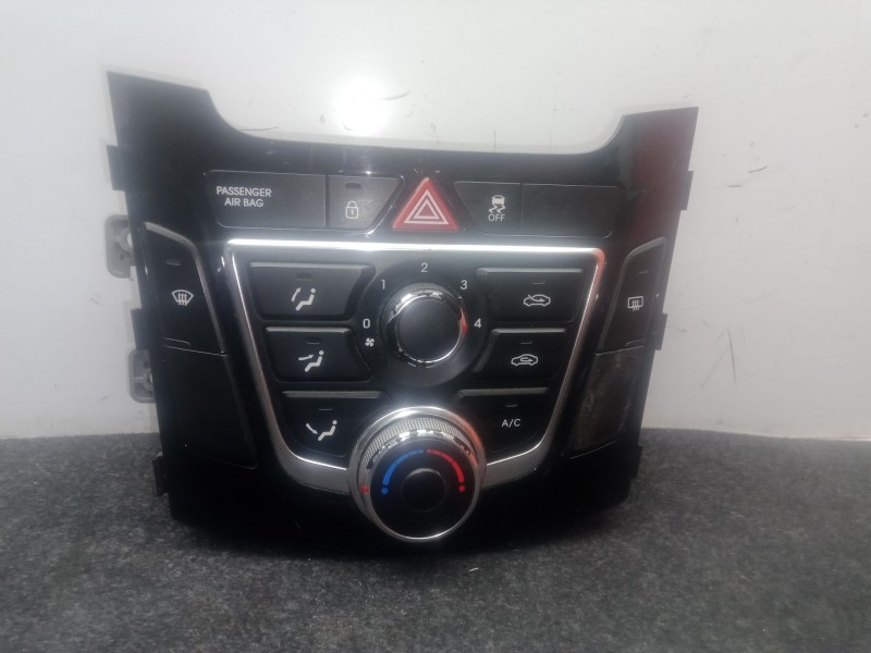 Recambio de mando calefaccion / aire acondicionado para hyundai i30 (gd) 1.4 crdi referencia OEM IAM 97250A6040GU - JD2AF0036  