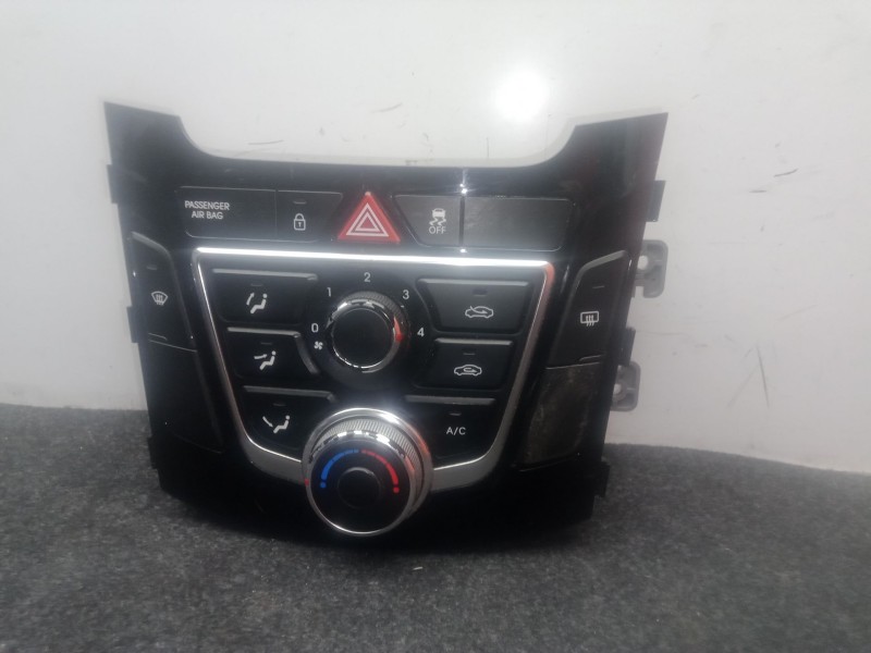 Recambio de mando calefaccion / aire acondicionado para hyundai i30 (gd) 1.4 crdi referencia OEM IAM 97250A6040GU - JD2AF0036  