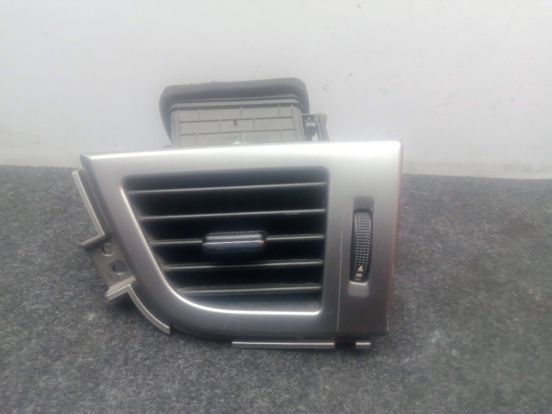 Recambio de aireador delantero derecho para hyundai i30 (gd) 1.4 crdi referencia OEM IAM 97490A6000RDR  