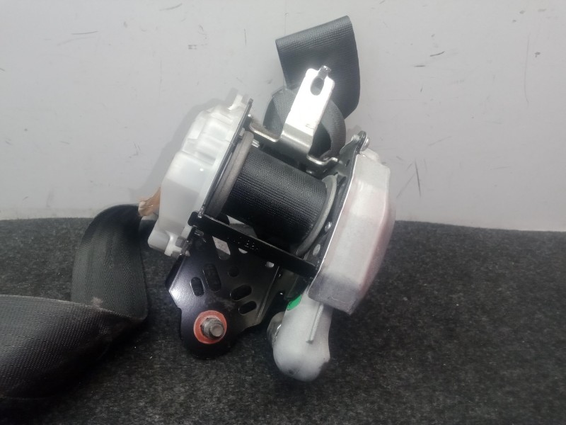 Recambio de cinturon seguridad delantero derecho para hyundai i30 (gd) 1.4 crdi referencia OEM IAM 88820A6100TX  