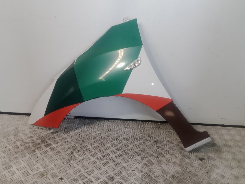 Recambio de aleta delantera izquierda para hyundai i30 (gd) 1.4 crdi referencia OEM IAM   