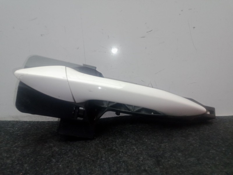 Recambio de maneta exterior trasera derecha para hyundai i30 (gd) 1.4 crdi referencia OEM IAM NO TIENE  BLANCO