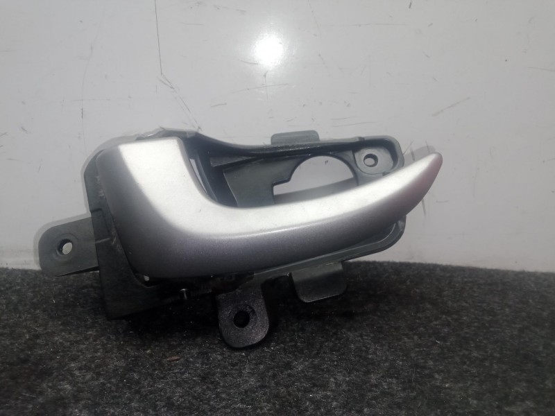 Recambio de maneta interior delantera izquierda para hyundai i30 (gd) 1.4 crdi referencia OEM IAM 82613GD000  