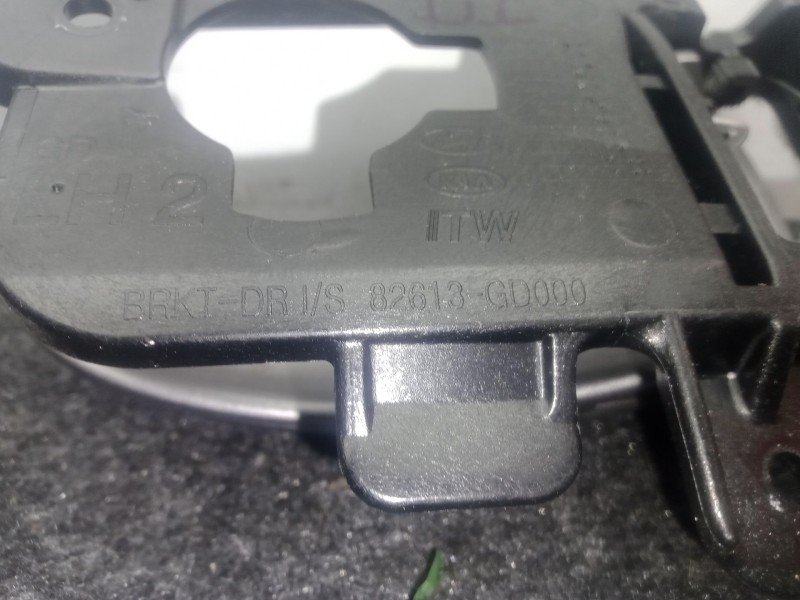 Recambio de maneta interior delantera izquierda para hyundai i30 (gd) 1.4 crdi referencia OEM IAM 82613GD000  