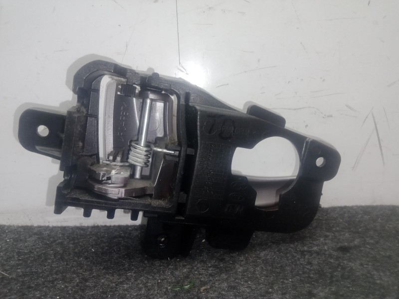 Recambio de maneta interior trasera derecha para hyundai i30 (gd) 1.4 crdi referencia OEM IAM 82623GD000  