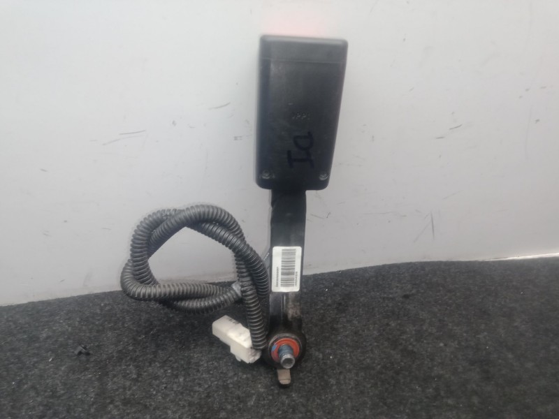 Recambio de enganche cinturon delantero izquierdo para hyundai i30 (gd) 1.4 crdi referencia OEM IAM 88830A6000RY  