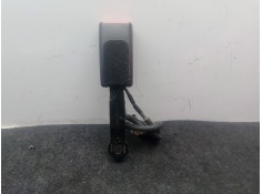 Recambio de enganche cinturon delantero derecho para hyundai i30 (gd) 1.4 crdi referencia OEM IAM 88840A6000RY  