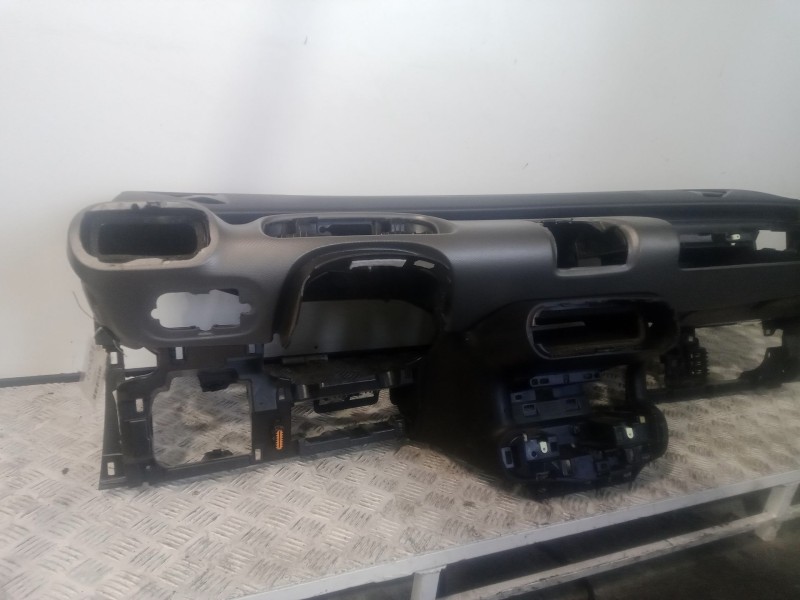 Recambio de salpicadero para citroën c4 cactus 1.5 bluehdi 100 referencia OEM IAM   