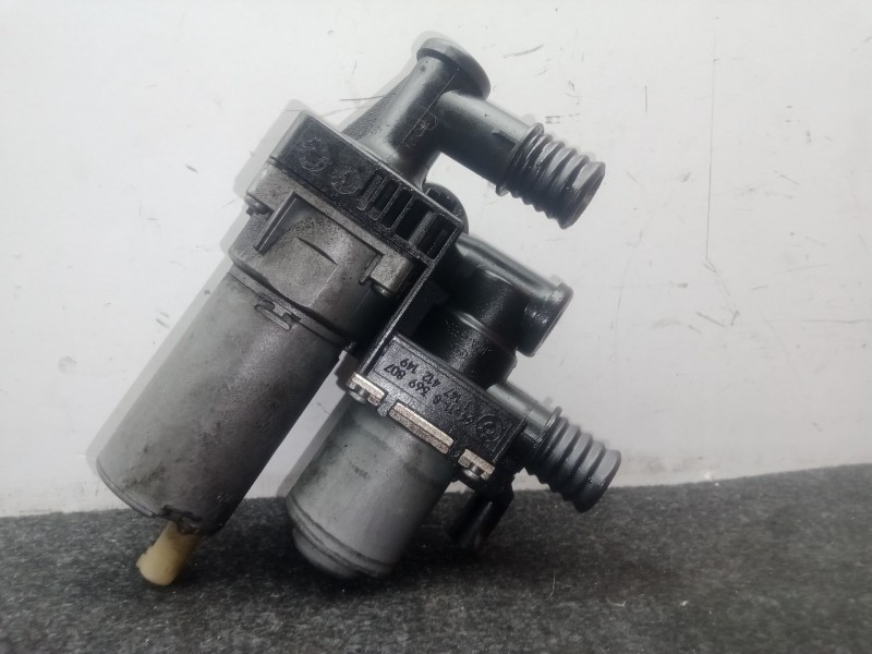 Recambio de bomba agua para bmw x3 (e83) 2.0 i referencia OEM IAM 64118369807 - 1147412149  VALVULA CALEF