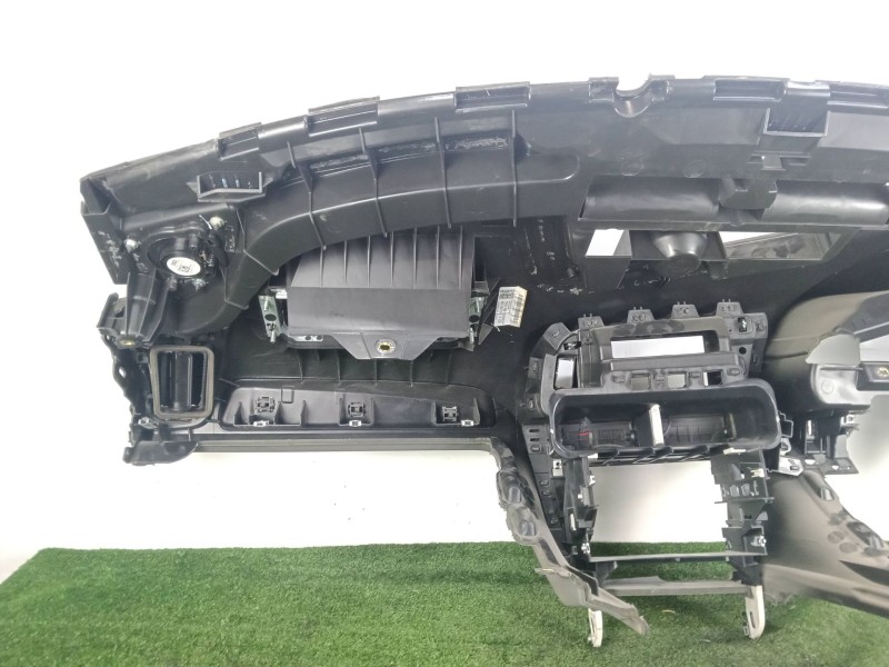 Recambio de salpicadero para audi q5 (8rb) 2.0 tdi quattro referencia OEM IAM 8R1857041F  