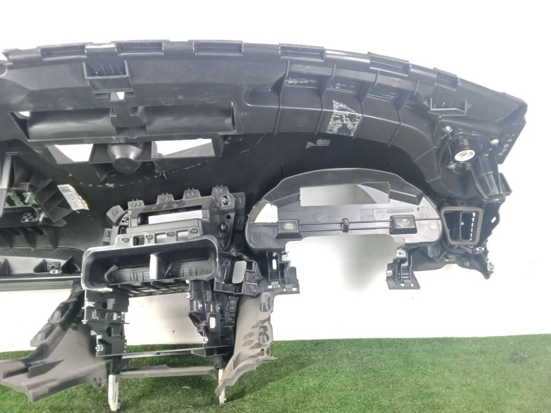 Recambio de salpicadero para audi q5 (8rb) 2.0 tdi quattro referencia OEM IAM 8R1857041F  