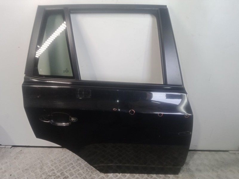Recambio de puerta trasera derecha para bmw x3 (e83) 2.0 i referencia OEM IAM  LEVES ABOLLADURAS NEGRO
