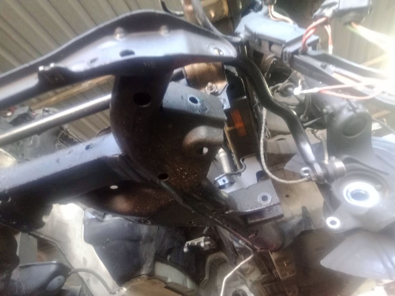 Recambio de puente delantero para bmw x3 (e83) 2.0 i referencia OEM IAM   