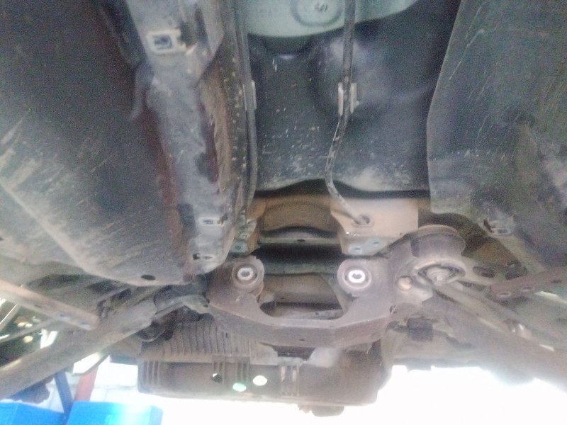 Recambio de puente trasero para bmw x3 (e83) 2.0 i referencia OEM IAM   