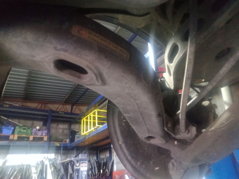 Recambio de mangueta trasera derecha para bmw x3 (e83) 2.0 i referencia OEM IAM   