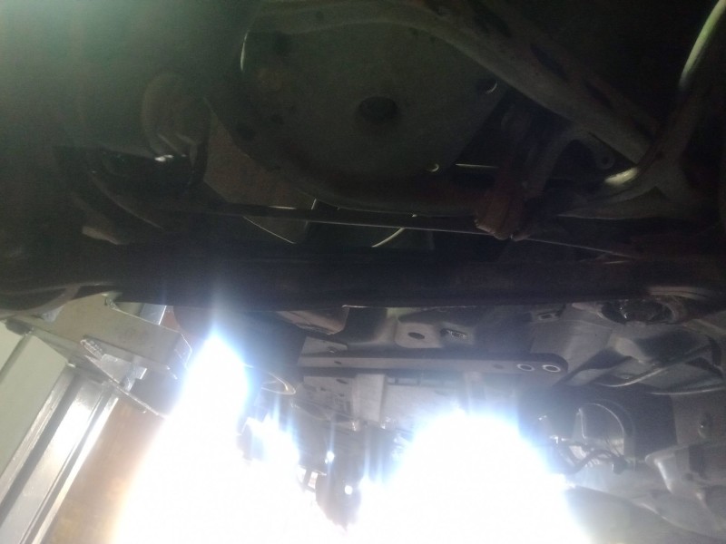 Recambio de brazo suspension inferior trasero izquierdo para bmw x3 (e83) 2.0 i referencia OEM IAM   