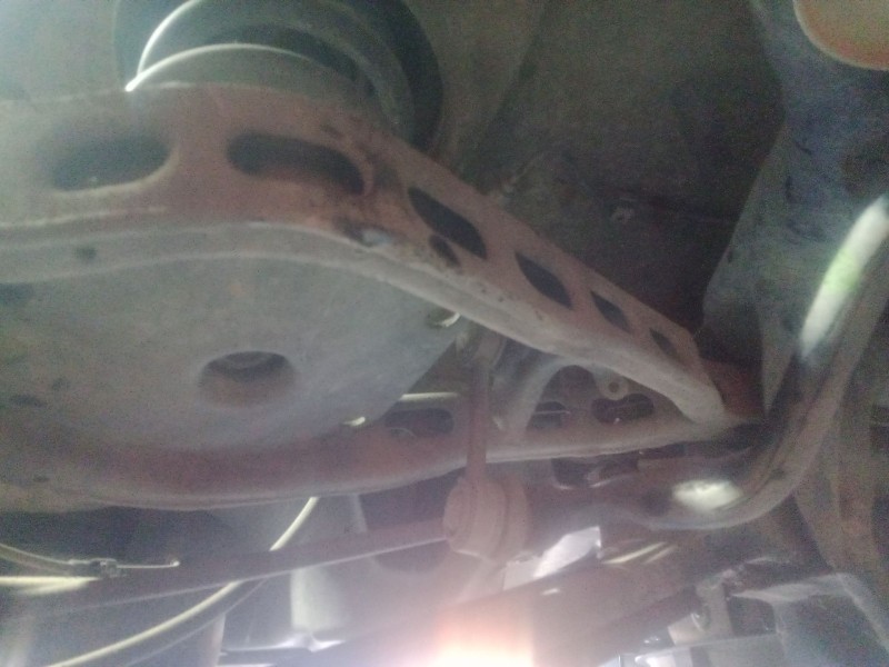 Recambio de brazo suspension superior trasero izquierdo para bmw x3 (e83) 2.0 i referencia OEM IAM   