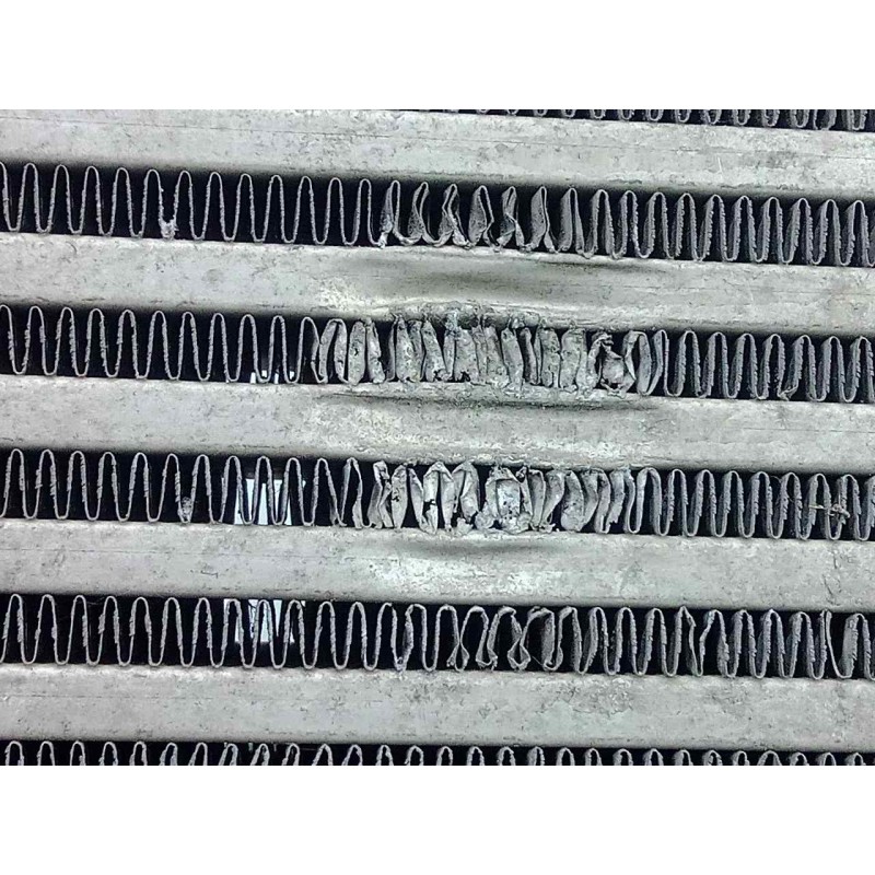 Recambio de intercooler para iveco daily furgón 2.3 diesel referencia OEM IAM 5801526777 190X600X65 ALUMINIO