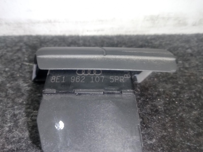 Recambio de mando cierre centralizado para seat exeo (3r2) 2.0 tdi referencia OEM IAM 8E19621075PR  