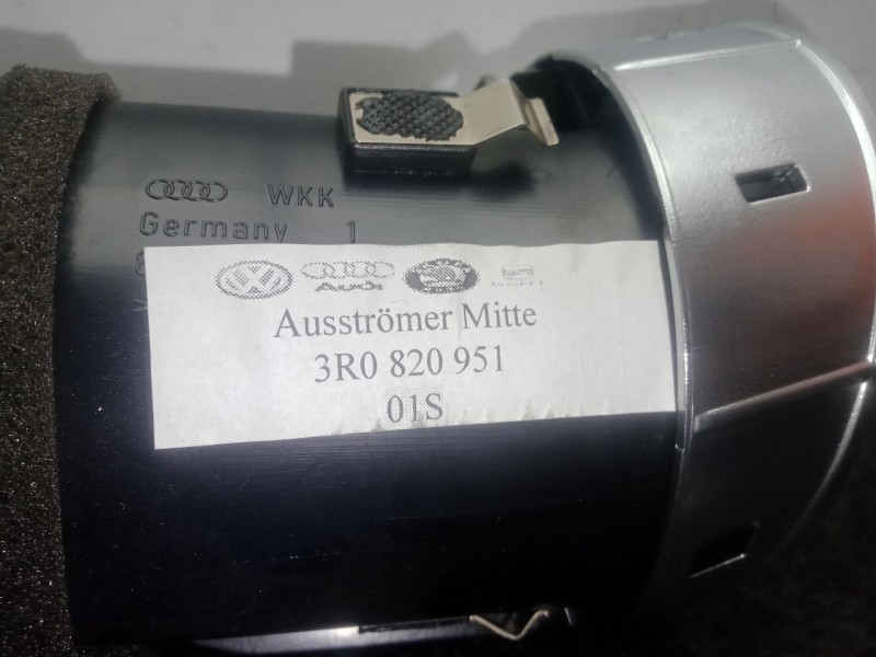 Recambio de aireador delantero central para seat exeo (3r2) 2.0 tdi referencia OEM IAM 3R0820951  