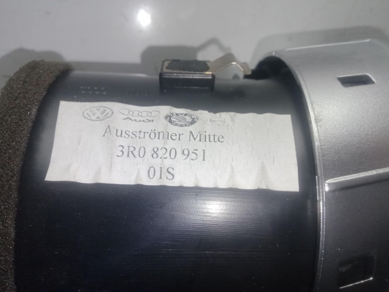 Recambio de aireador delantero central para seat exeo (3r2) 2.0 tdi referencia OEM IAM 3R0820951  