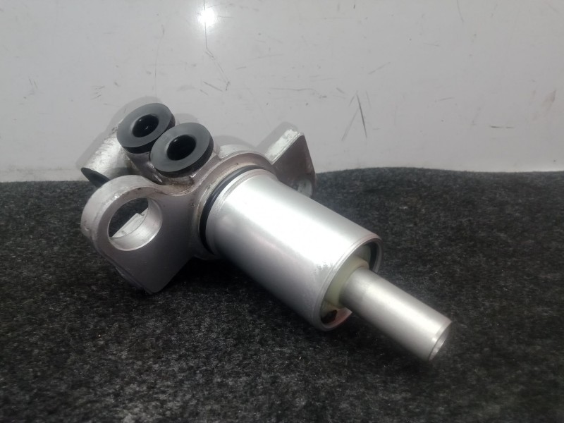 Recambio de bomba freno para seat exeo (3r2) 2.0 tdi referencia OEM IAM NO TIENE  TRW