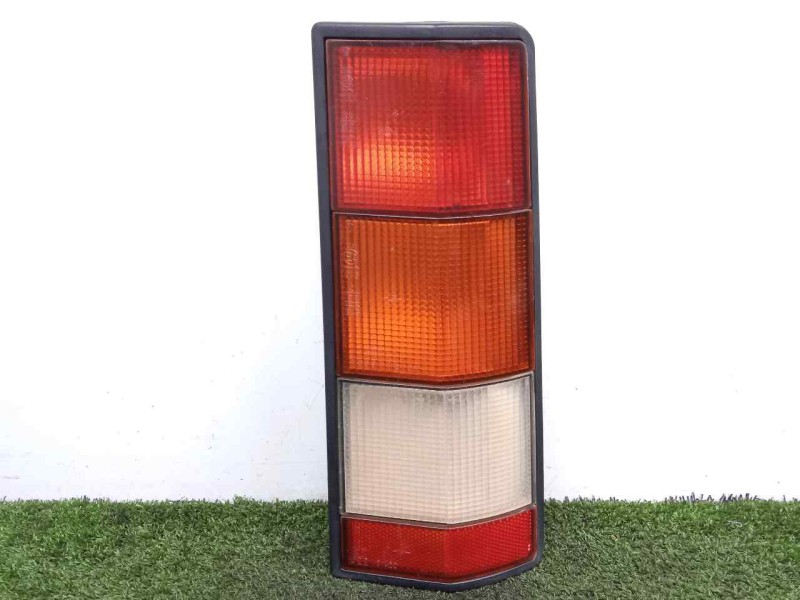 Recambio de piloto trasero derecho para renault rapid/express (f40) 1.9 diesel referencia OEM IAM SINREFERENCIA 85-91 