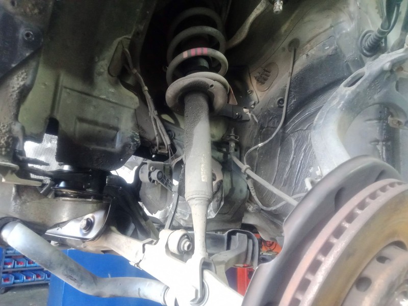 Recambio de amortiguador delantero izquierdo para seat exeo (3r2) 2.0 tdi referencia OEM IAM   