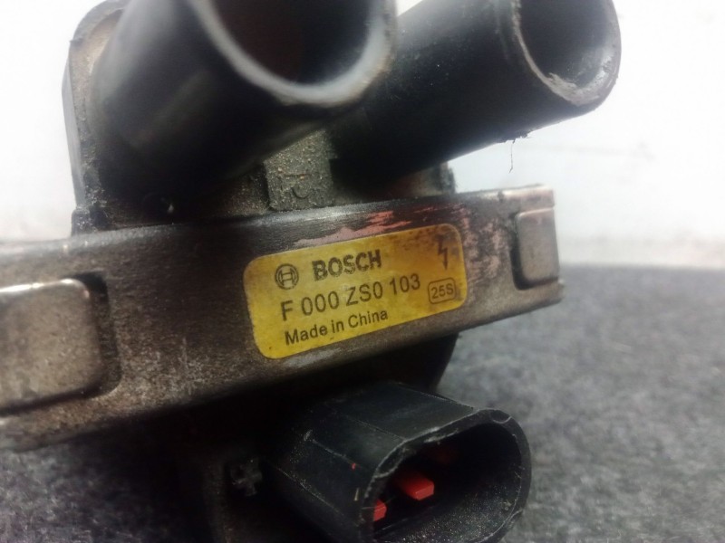 Recambio de bobina encendido para fiat punto berlina (188) 1.2 cat referencia OEM IAM F000ZS0103  BOSCH