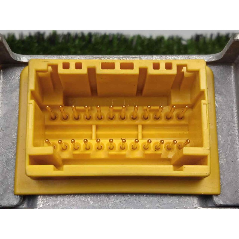 Recambio de centralita airbag para opel monterey 3.0 dti cat referencia OEM IAM 8093526990  