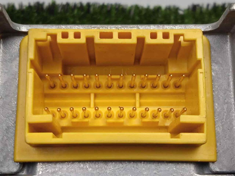 Recambio de centralita airbag para opel monterey 3.0 dti cat referencia OEM IAM 8093526990  