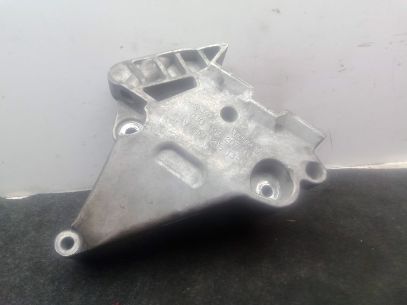Recambio de soporte motor derecho para volkswagen golf v (1k1) 1.9 tdi referencia OEM IAM 03G199207G  