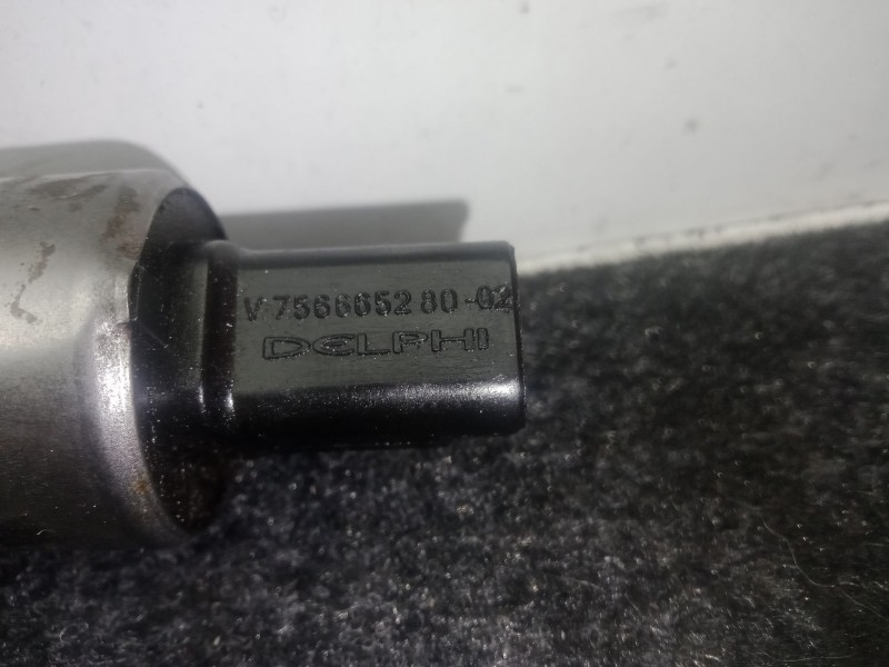 Recambio de valvula ralenti para peugeot 308 i (4a_, 4c_) 1.6 16v referencia OEM IAM V756665280  DELPHI