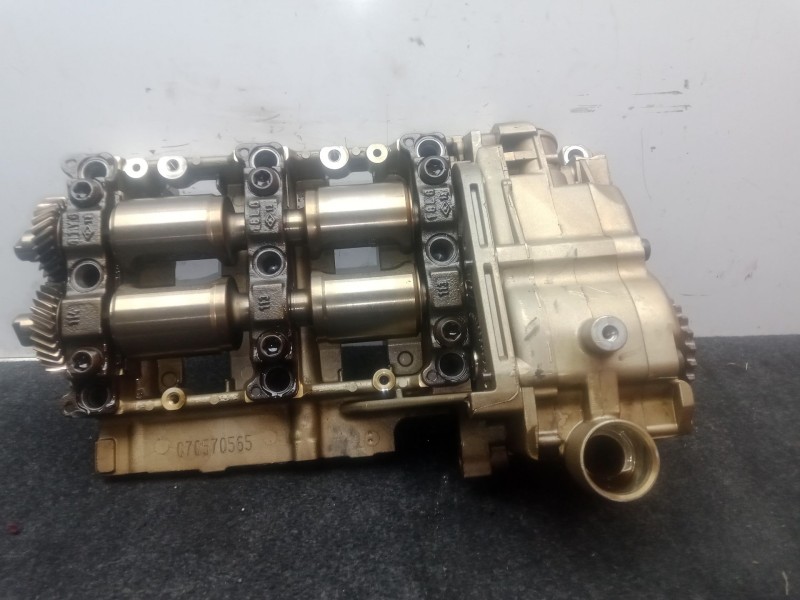 Recambio de bomba aceite para bmw x3 (e83) 2.0 i referencia OEM IAM 070570565  