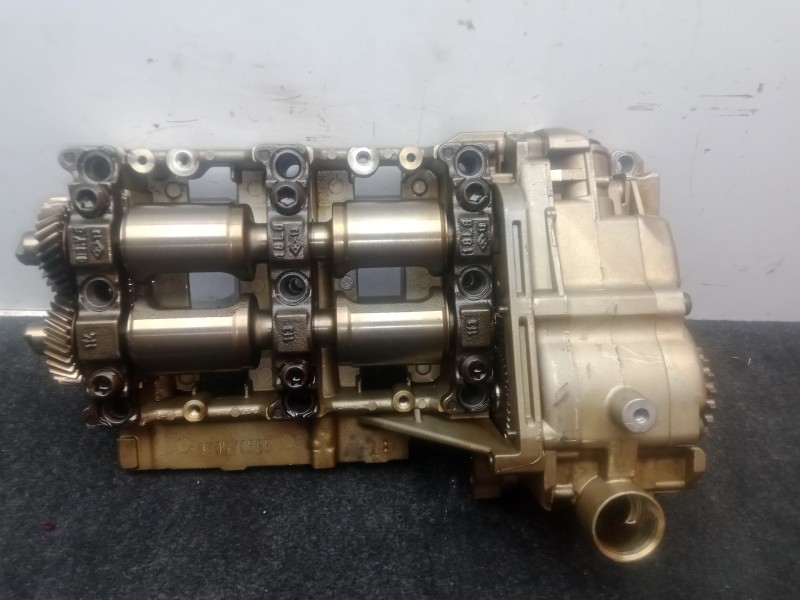 Recambio de bomba aceite para bmw x3 (e83) 2.0 i referencia OEM IAM 070570565  