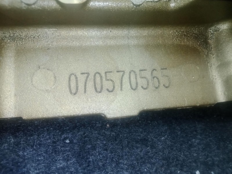 Recambio de bomba aceite para bmw x3 (e83) 2.0 i referencia OEM IAM 070570565  