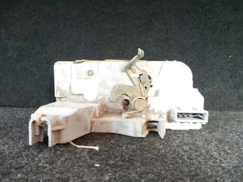 Recambio de cerradura puerta trasera derecha para peugeot 307 (s1) 1.4 16v cat (kfu / et3j4) referencia OEM IAM 9138C0  