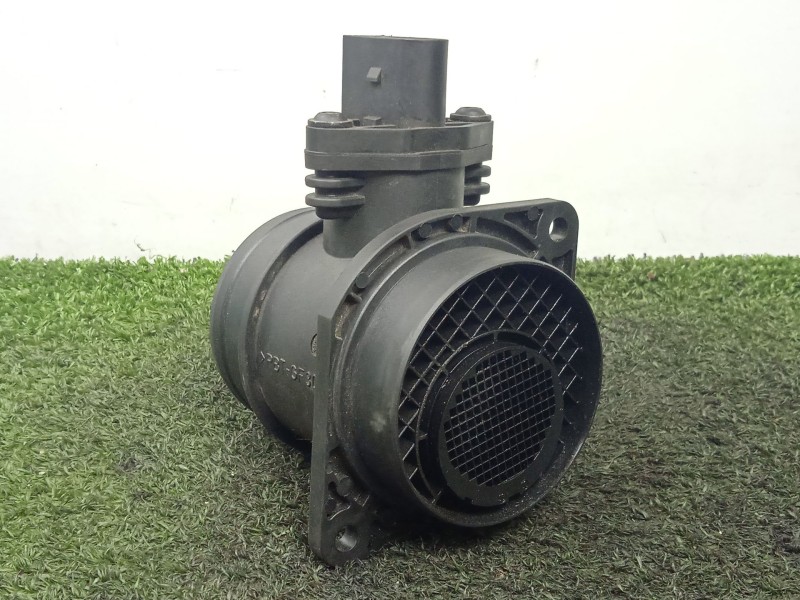 Recambio de caudalimetro para volkswagen golf iv (1j1) 1.9 tdi referencia OEM IAM 393640582 BOSCH 5.PINES