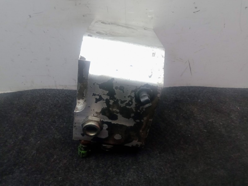 Recambio de soporte filtro gasoil para iveco eurocargo 100e18 e5 referencia OEM IAM NO TIENE  