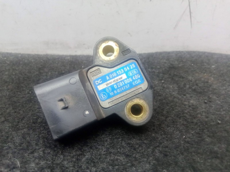 Recambio de sensor presion para mercedes-benz atego 1321 ls 4x2 referencia OEM IAM A0101535428 - 0281006480  BOSCH