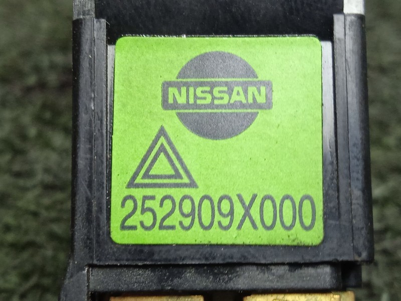 Recambio de warning para nissan atleon tk3.95 (80.19) referencia OEM IAM 252909X000  8.PINES