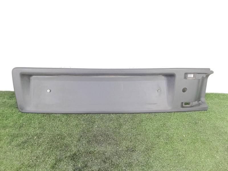 Recambio de molduras traseras para fiat doblo cargo (263_) 1.3 d multijet (263wxu1a) referencia OEM IAM 07355019700E  