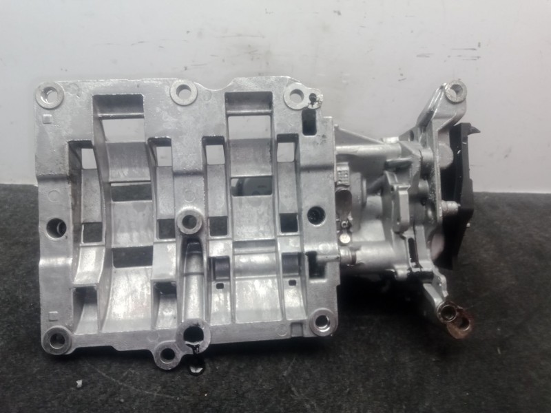 Recambio de bomba aceite para bmw 1 (f20) 116 d referencia OEM IAM 781082303 - 13071001024  