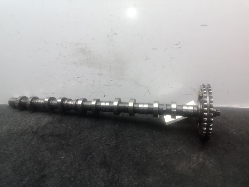 Recambio de arbol de levas para ssangyong rodius 2.7 turbodiesel cat referencia OEM IAM 0510101  