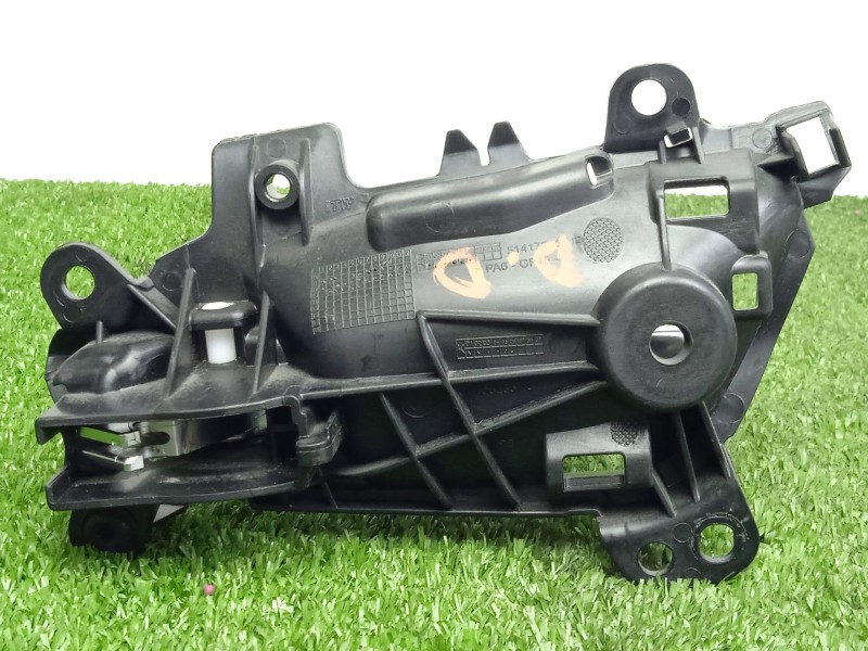 Recambio de maneta interior delantera derecha para bmw 1 (f20) 116 d referencia OEM IAM SIN.REFERENCIA  