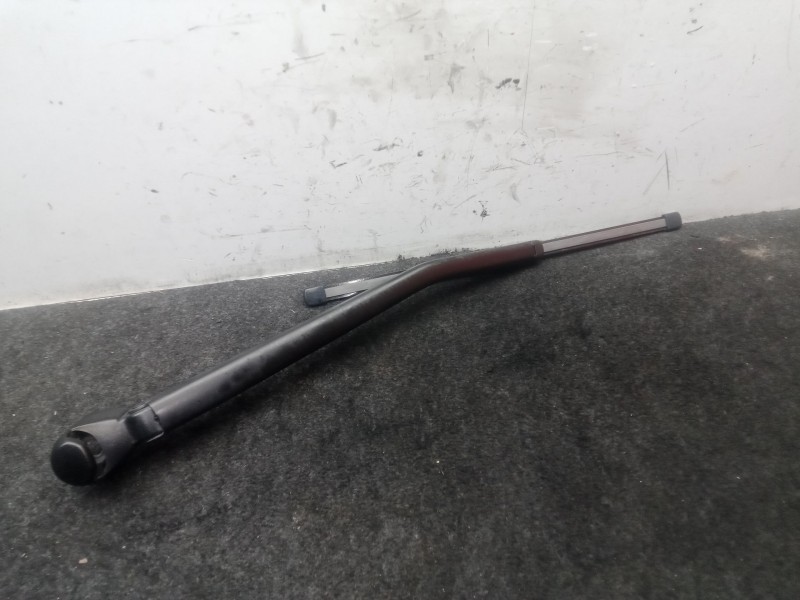 Recambio de brazo limpia trasero para bmw 1 (e87) 120 d referencia OEM IAM 713850702 - 706185406  