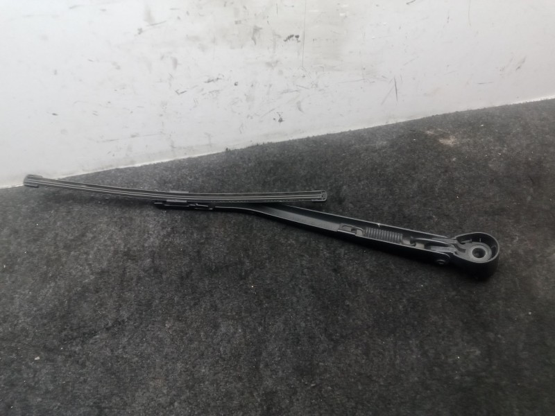 Recambio de brazo limpia trasero para bmw 1 (e87) 120 d referencia OEM IAM 713850702 - 706185406  